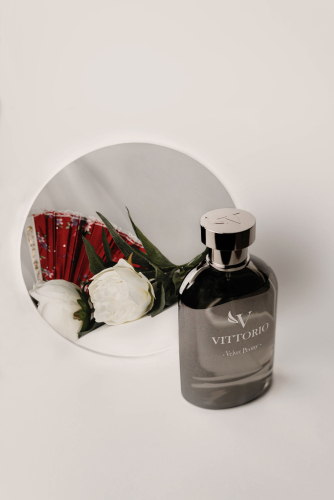 Духи с запахом пиона